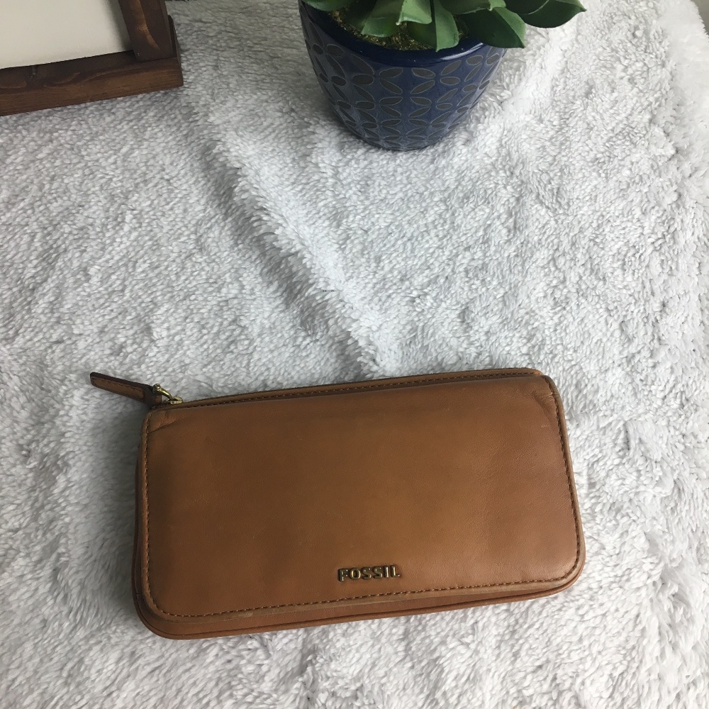 EUC Fossil Slim Billfold Wallet